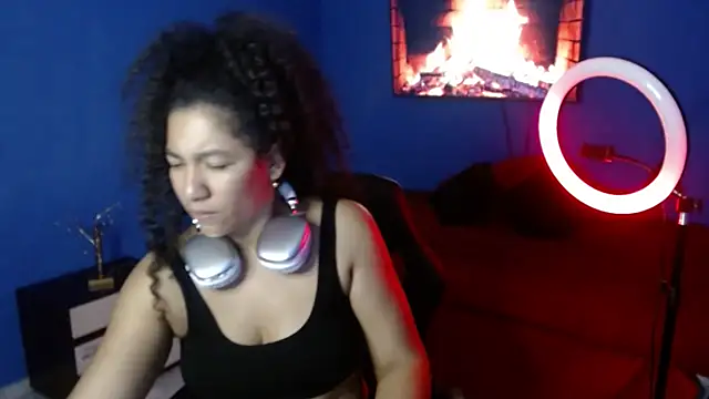 bellacrespalatina online show from November 24, 2025, 11:16 pm