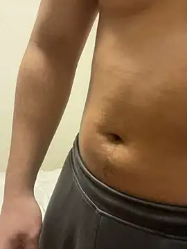 YU-KI00 online show from December 3, 2025, 10:14 am