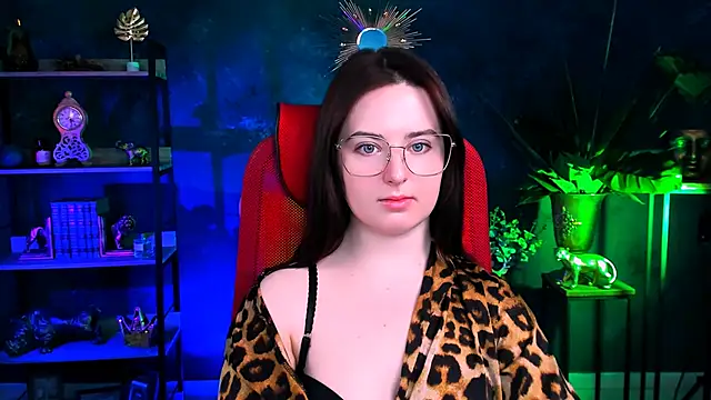 AnnTerry  online show from March 22, 2025, 11:32 am