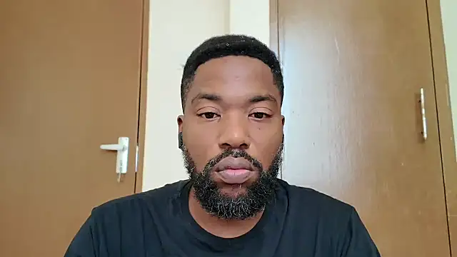 Hungry Honey28 online show from March 6, 2025, 8:09 am