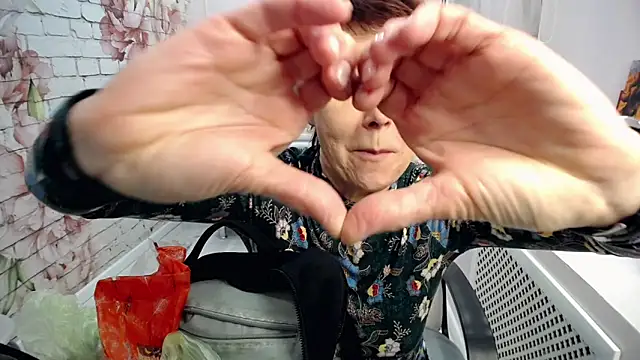 Cutie Asya online show from November 25, 2025, 4:35 am