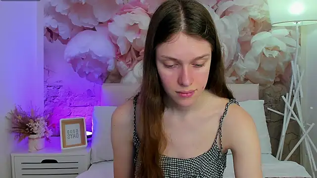 JaneBrowni online show from March 21, 2025, 1:12 pm