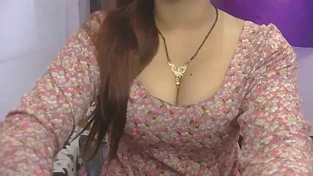 cutie-taara online show from September 23, 2025, 4:19 am