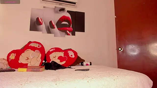 TabyJhonson online show from September 25, 2025, 12:44 pm