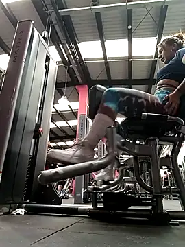 ShelyneMonique online show from March 22, 2025, 8:15 pm