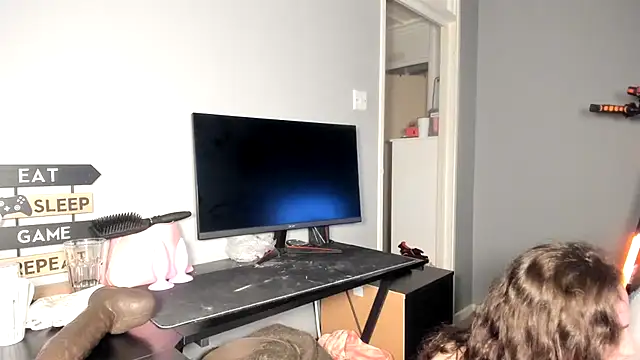 ENGLISHEMILY 69 online show from March 22, 2025, 10:15 pm