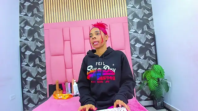 Brithanyslim online show from August 7, 2026, 12:55 pm