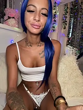 Snapshot of mrs_skinny_goddess chatting on July 5, 2026, 5:42 pm mrs skinny goddess online show from July 5, 2026, 5:42 pm