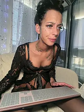 mrs skinny goddess online show from May 1, 2026, 4:34 pm