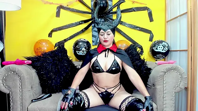 SusanSlim online show from October 29, 2025, 3:44 pm