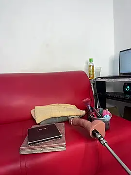 chiquimaturesexy online show from July 13, 2026, 9:25 pm