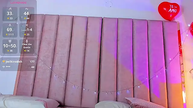 VICTORIA RASH online show from February 14, 2025, 8:26 pm