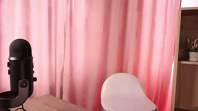 justnala  online show from November 26, 2025, 2:06 pm