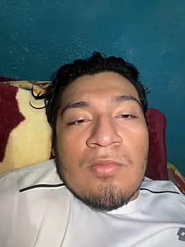 YoElMasHot online show from February 20, 2026, 8:00 pm