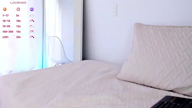 paauly online show from February 28, 2025, 1:47 pm