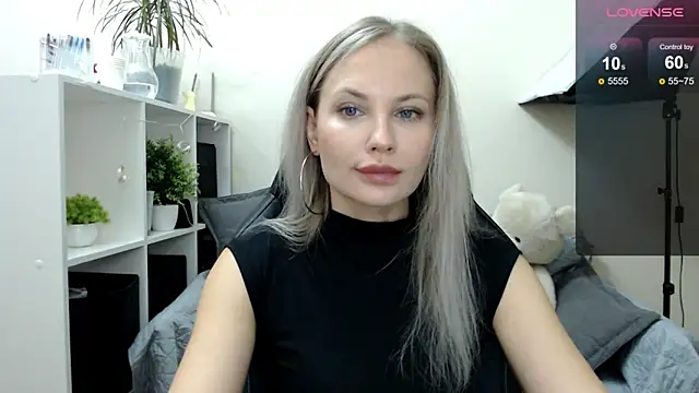 Sunny bunny6 online show from October 1, 2025, 5:01 am