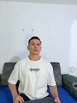 Andrewfalcon online show from September 25, 2025, 12:22 pm