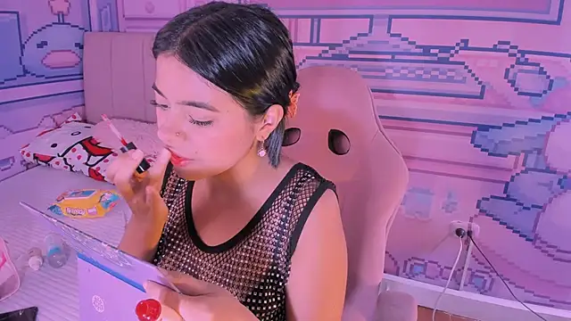  18alice online show from February 11, 2025, 7:48 pm