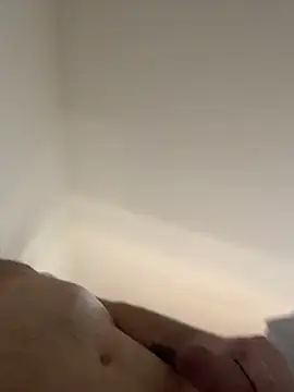 Snapshot of mikaaaaase chatting on March 18, 2025, 12:39 pm mikaaaaase online show from March 18, 2025, 12:39 pm