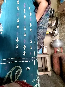 BERRY 00 online show from January 9, 2026, 8:54 am