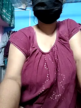 BERRY 00 online show from January 5, 2026, 5:27 pm