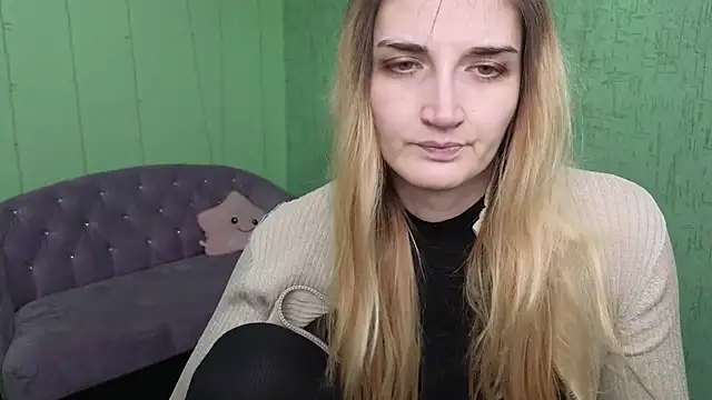 Nika Kitten online show from December 19, 2025, 9:22 am