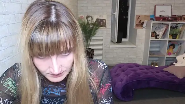 Nika Kitten online show from September 9, 2025, 4:05 pm