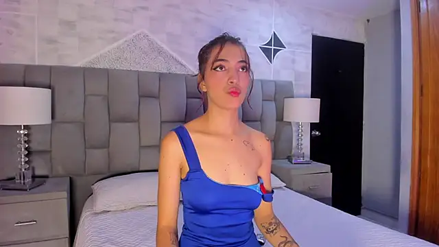 AlliceRosero online show from October 3, 2025, 4:47 am