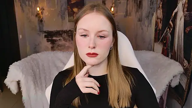 VivienLeeigh online show from March 6, 2026, 5:35 am