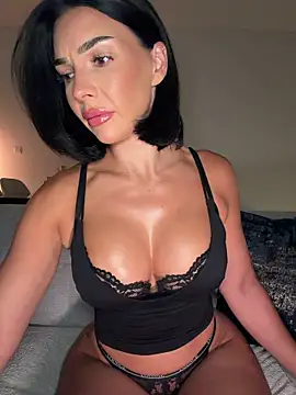 krissiswrld- online show from June 23, 2026, 6:28 pm