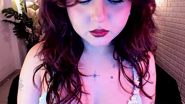 crimson tati  online show from May 13, 2026, 4:41 am