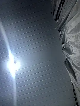 luara1988 online show from January 9, 2026, 8:32 am