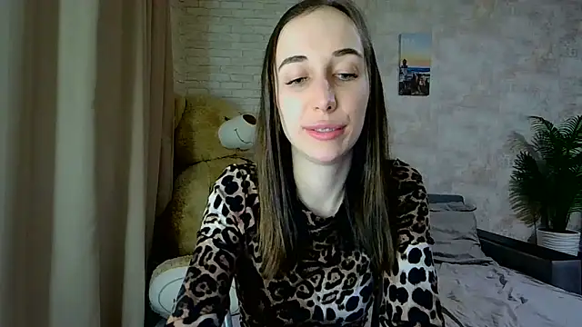 Snapshot of Anika_bloom chatting on February 10, 2026, 12:42 am Anika bloom online show from February 10, 2026, 12:42 am