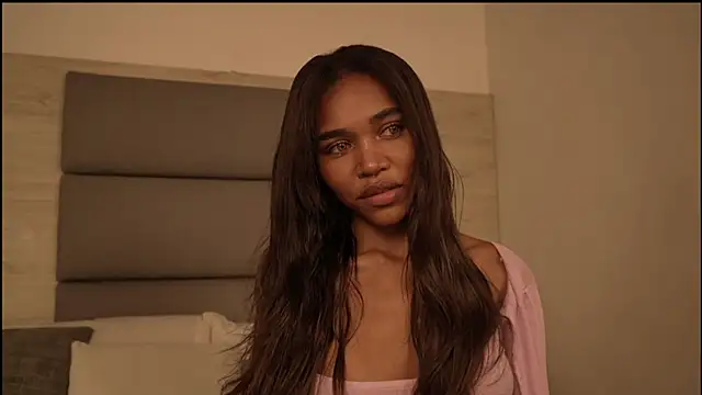 Lily Miiller online show from March 15, 2026, 8:16 pm