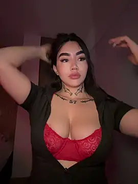 Snapshot of Nickiiiii chatting on March 17, 2026, 6:49 am Nickiiiii online show from March 17, 2026, 6:49 am