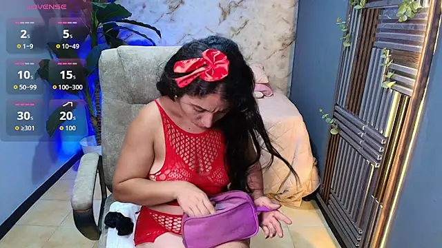jennaa milf  online show from June 22, 2026, 7:22 pm
