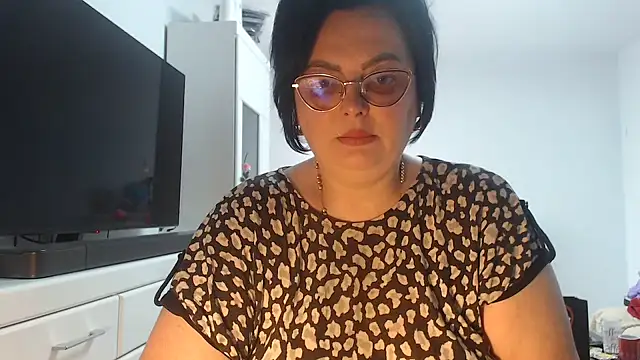 Amandamuller1982 online show from June 7, 2026, 6:51 am