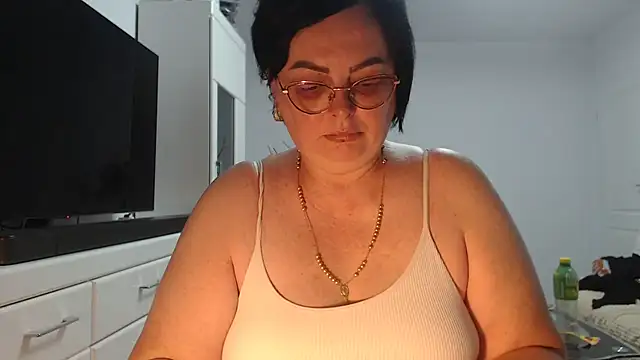 Amandamuller1982 online show from June 29, 2026, 10:20 pm