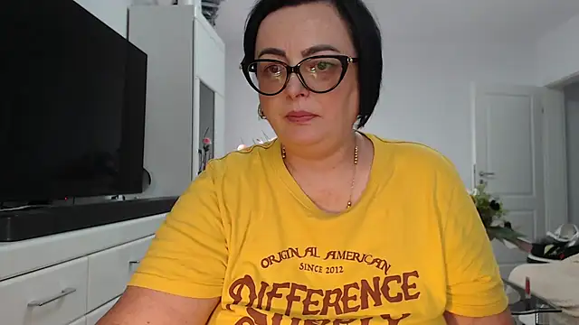 Amandamuller1982 online show from July 20, 2026, 12:51 pm