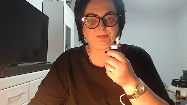Amandamuller1982 online show from July 10, 2026, 8:31 pm
