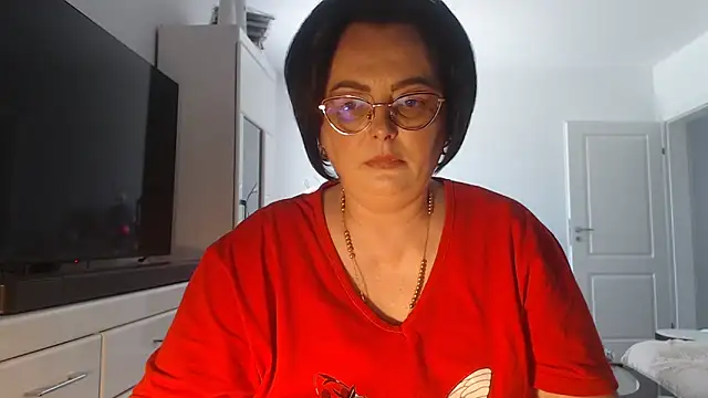 Amandamuller1982 online show from June 22, 2026, 11:07 am