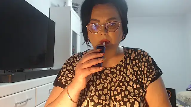Amandamuller1982 online show from June 7, 2026, 10:26 pm