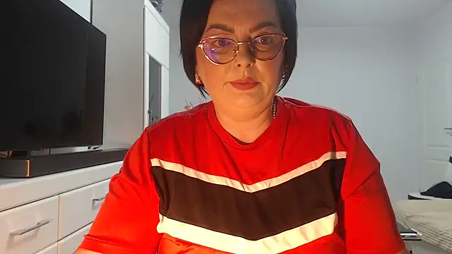 Amandamuller1982 online show from June 10, 2026, 8:54 pm