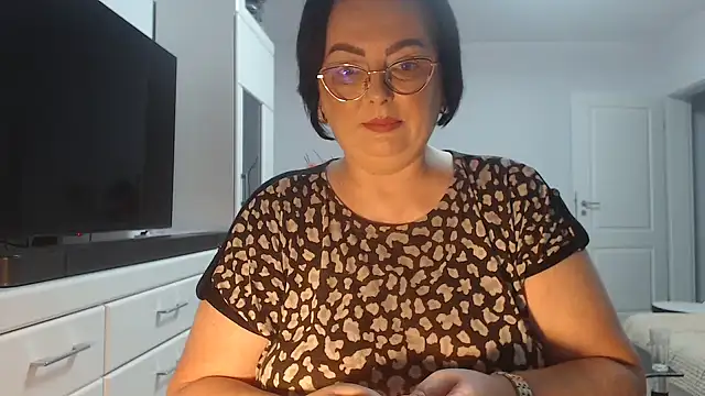 Amandamuller1982 online show from June 20, 2026, 7:30 pm