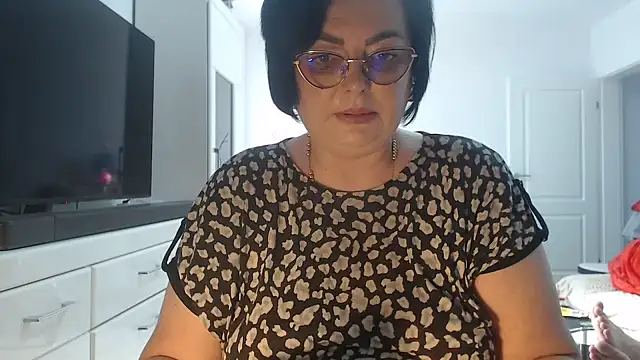 Amandamuller1982 online show from June 27, 2026, 5:24 am