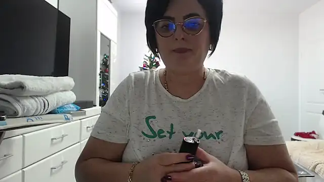 Amandamuller1982 online show from January 13, 2026, 8:29 am