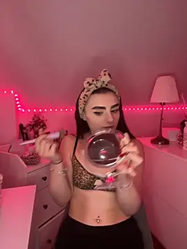 AdelinaAlia online show from October 25, 2025, 11:31 am