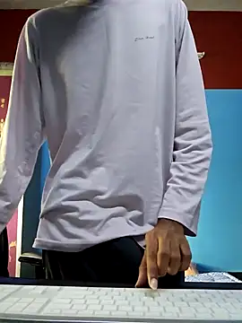 Snapshot of Luffyslim chatting on January 28, 2025, 10:45 am Luffyslim online show from January 28, 2025, 10:45 am