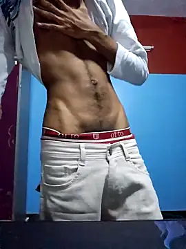 Snapshot of Luffyslim chatting on January 1, 2025, 4:07 pm Luffyslim online show from January 1, 2025, 4:07 pm