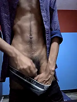 Snapshot of Luffyslim chatting on February 20, 2025, 6:24 pm Luffyslim online show from February 20, 2025, 6:24 pm